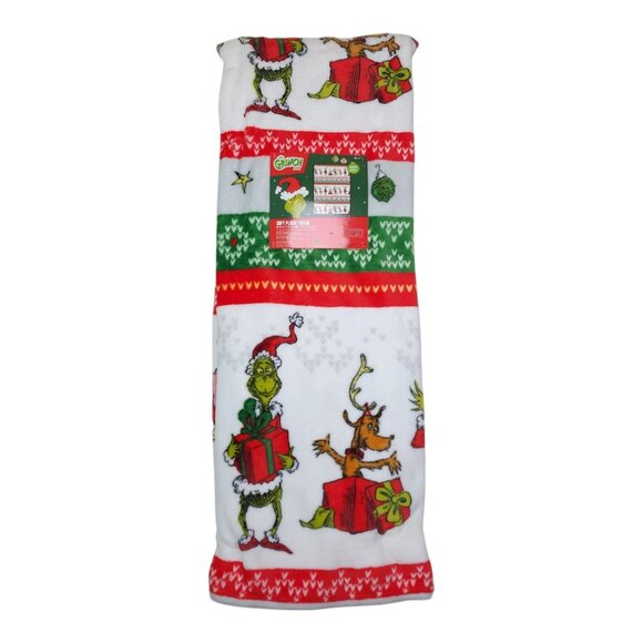 Dr. Seuss The Grinch Soft Plush Throw Blanket 50" X 70" Christmas Super Soft - Picture 8 of 9